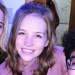 Meet your Posher, Hayley